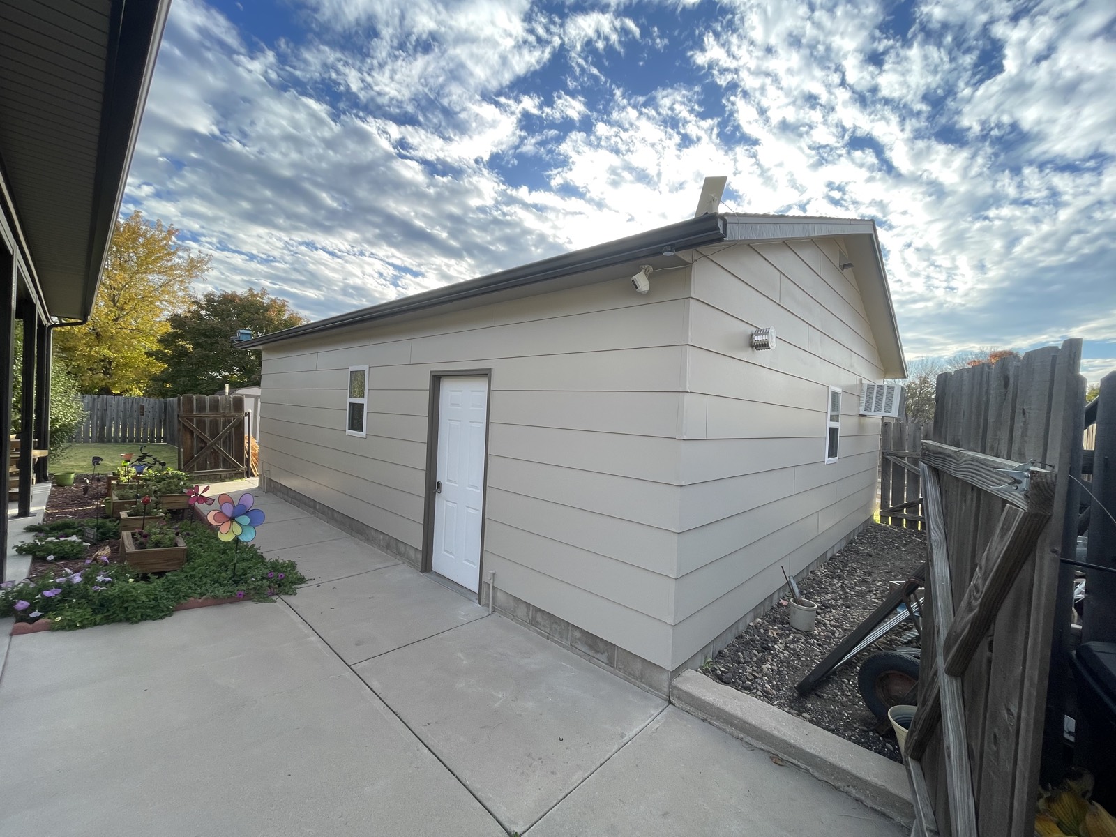 After: detached garage with clean fresh paint